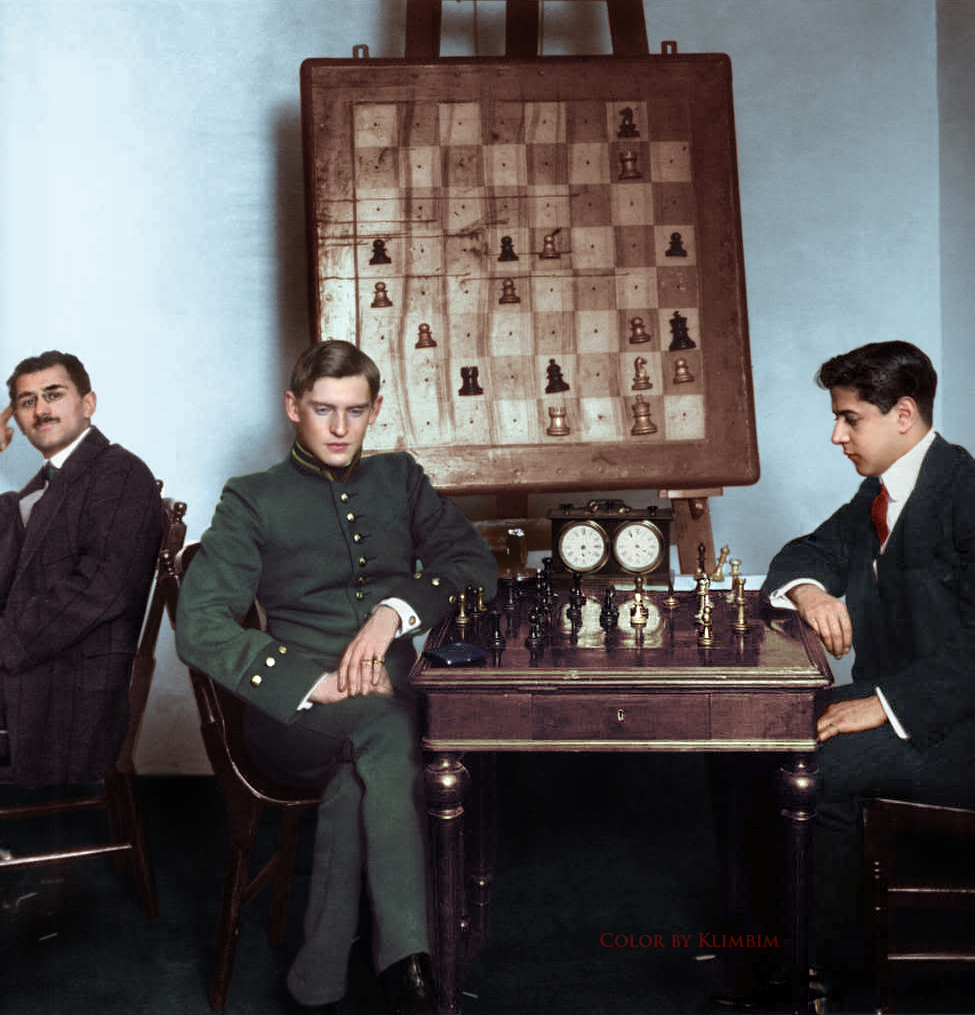 Jose Raul Capablanca vs Alexander Alekhine, 1913 – Color by Klimbim 0.1