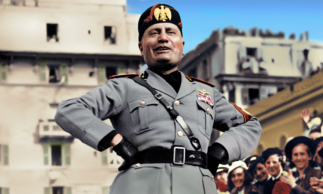 Mussolini Муссолини.